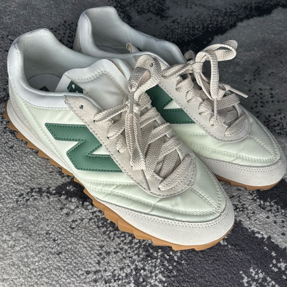 New Balance RC30 Mesh Trainer UK Size 8 US 10 - Picture 1 of 6